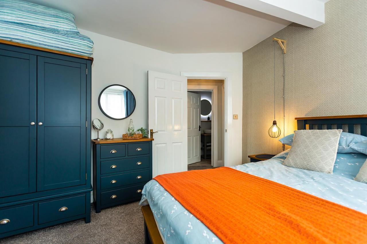 Seagulls Loft, Grove Apartments Илфракомб Екстериор снимка