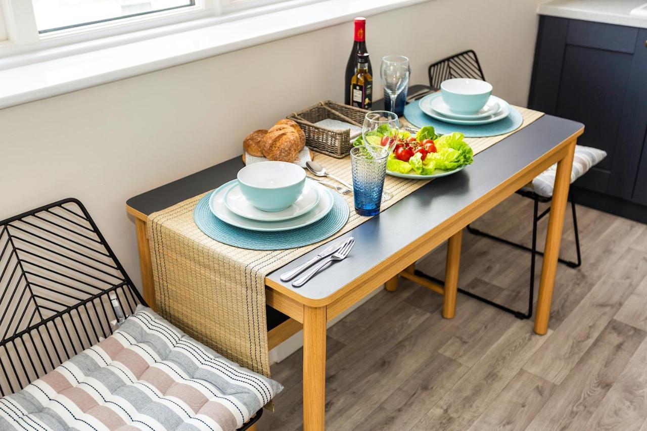 Seagulls Loft, Grove Apartments Илфракомб Екстериор снимка